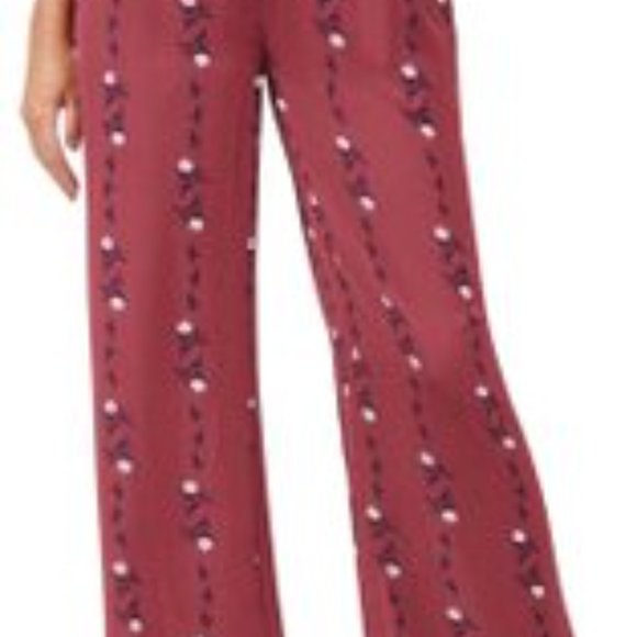 ModCloth Eugene Floral Wide Leg Palazzo Pants in Berry - Picture 2 of 7